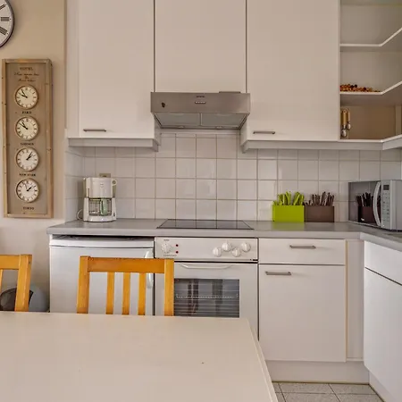 Lydia O6o1 Apartamento *