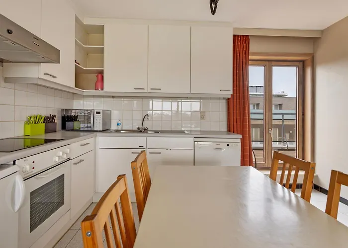 Apartamento Lydia O6o1 *